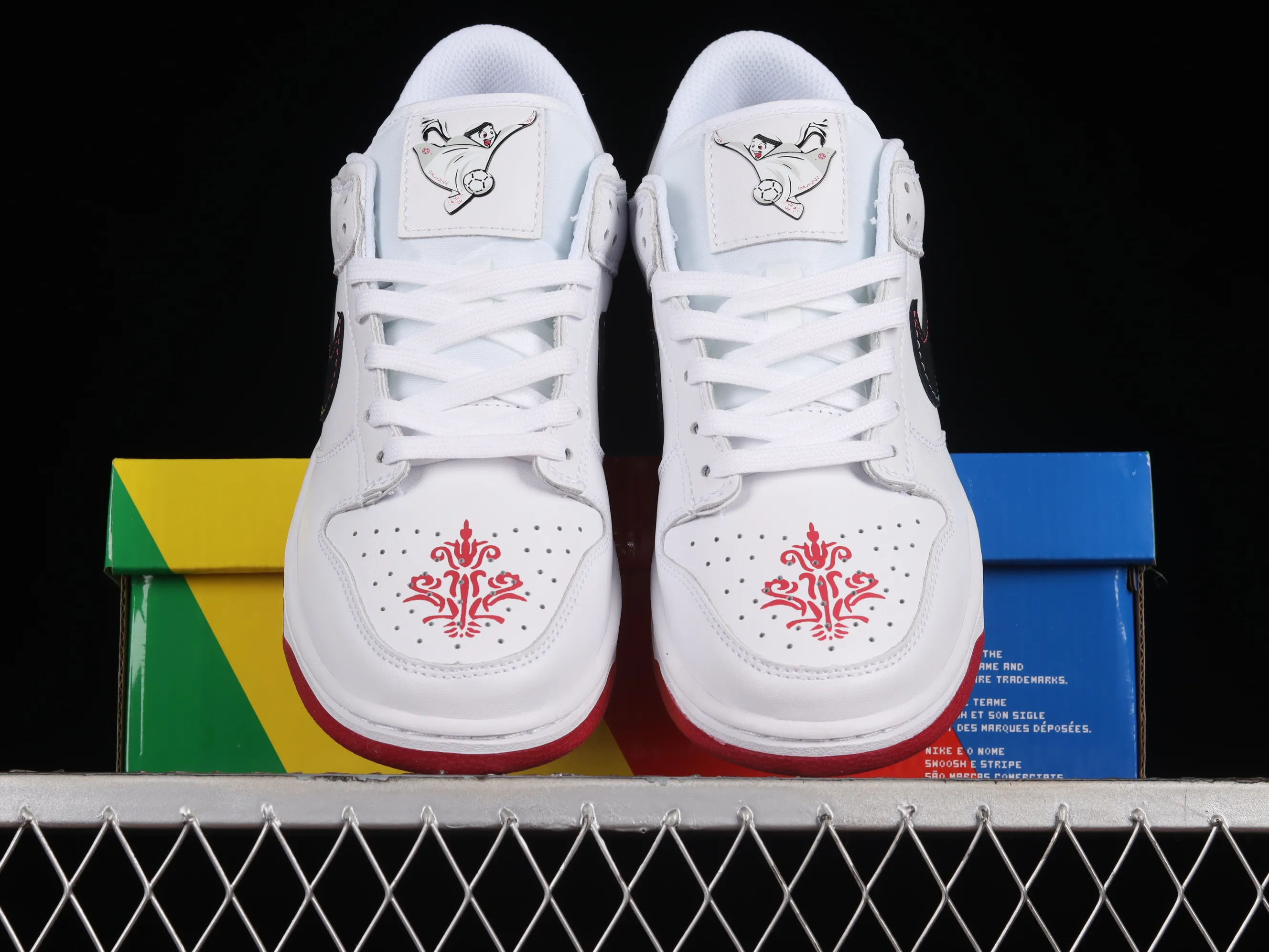 All Categories Nk SB Dunk Series Nk SB Dunk Low Low-top sneakers Nk SB Zoom Dunk Low X La eeb Qatar 2022 World Cup joint SB low-top sports and leisure sneakers DJ6188-006